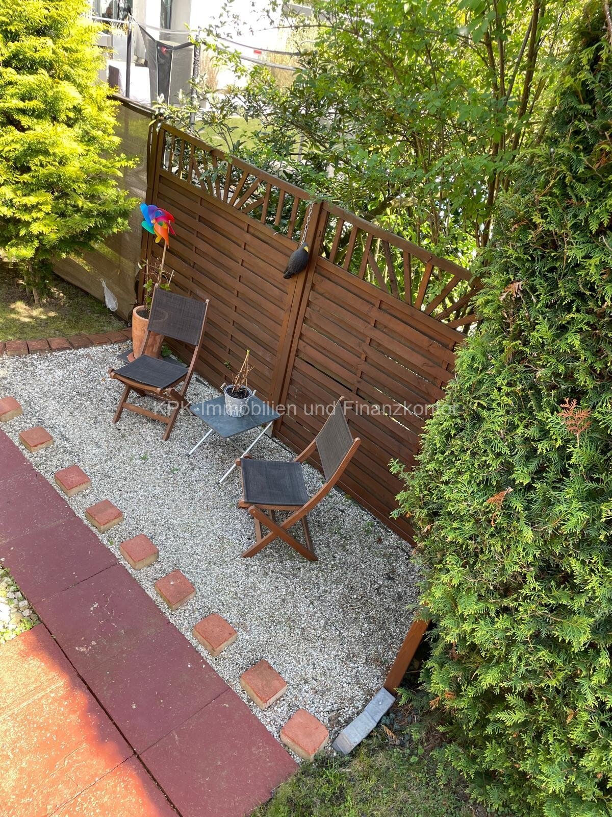 "Drei Wohnungen, ein Zuhause: Einfamilienhaus mit hervorragenden Mietmöglichkeiten!"  "PROVISIONSFREI"