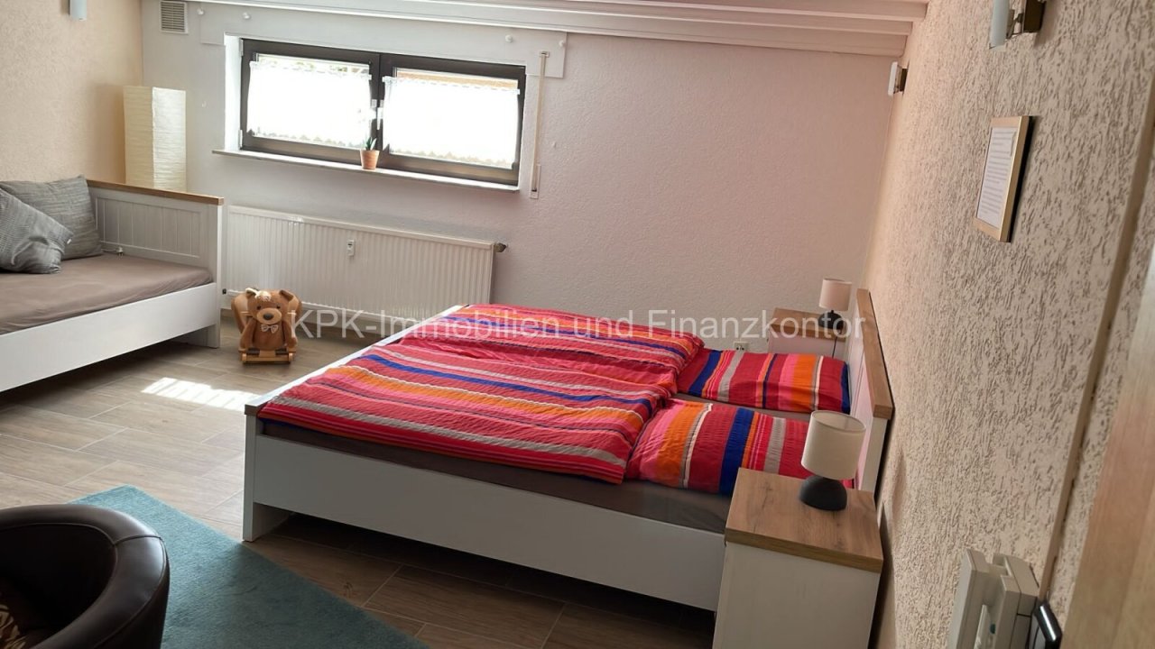 Schlafzimmer UG